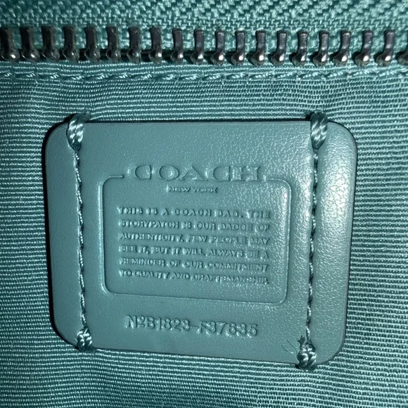 Coach Blake Mini Carryall Pebble Leather Women's Bag - Picture 7 of 7